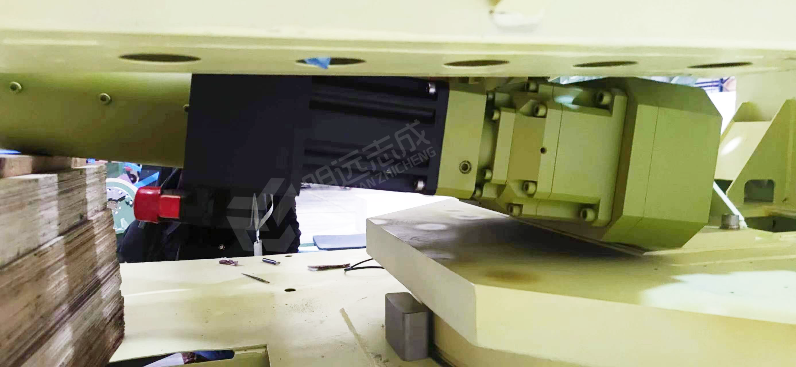 高低温伺服电机在大口径军用天线上应用